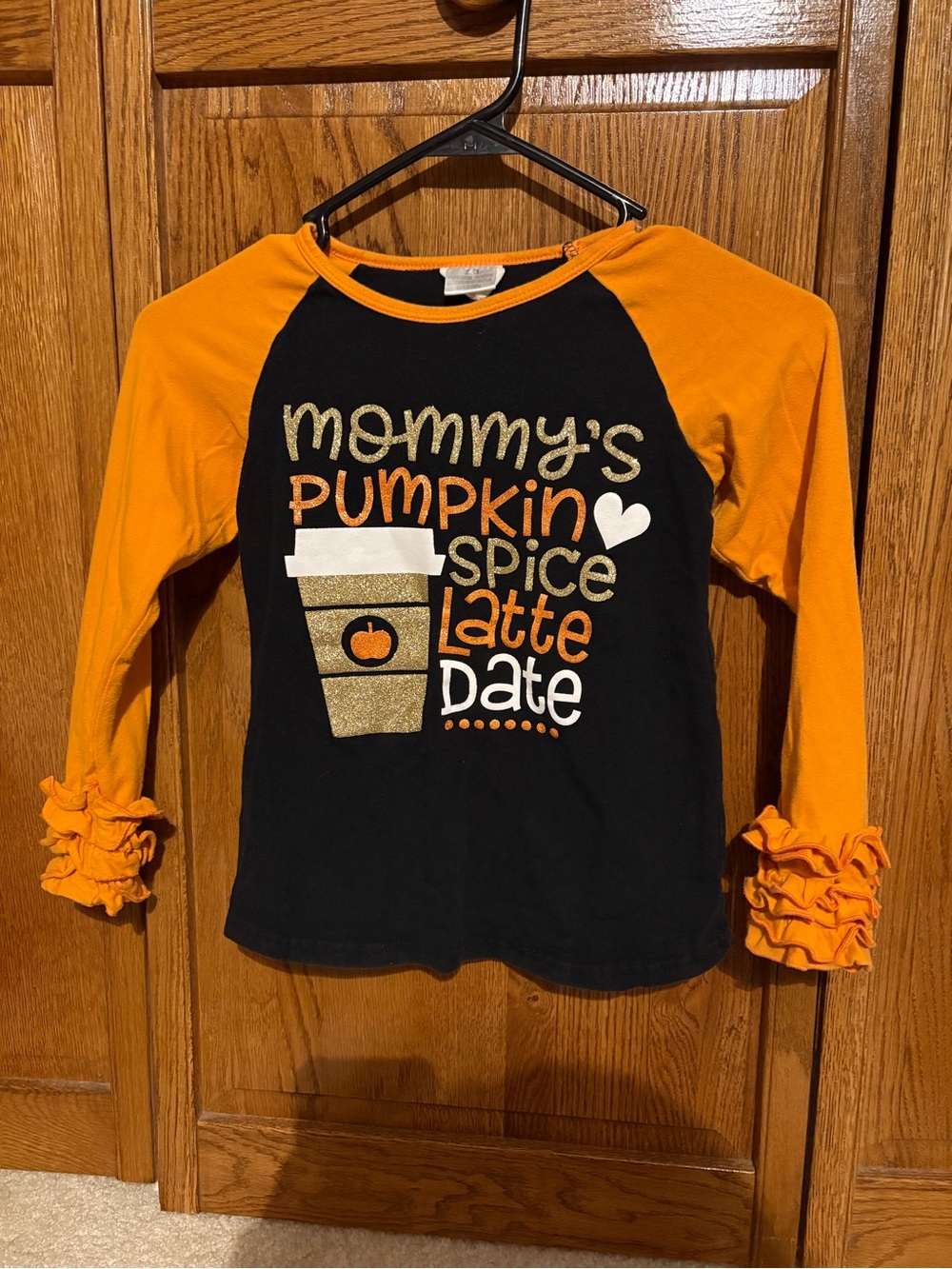 Mommy's Pumpkin Spice Latte Date Kids Long-Sleeve Top - Orange & Black